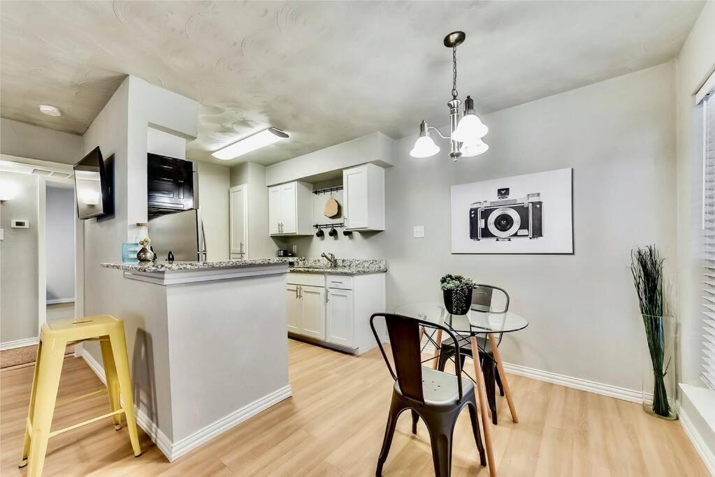 Dallas Boutique Flat + Arboretum Tickets Included Extérieur photo