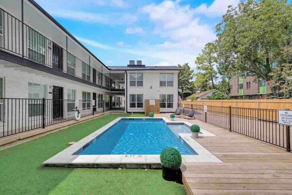Dallas Boutique Flat + Arboretum Tickets Included Extérieur photo